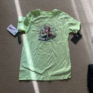 Nike t shirt new with tags